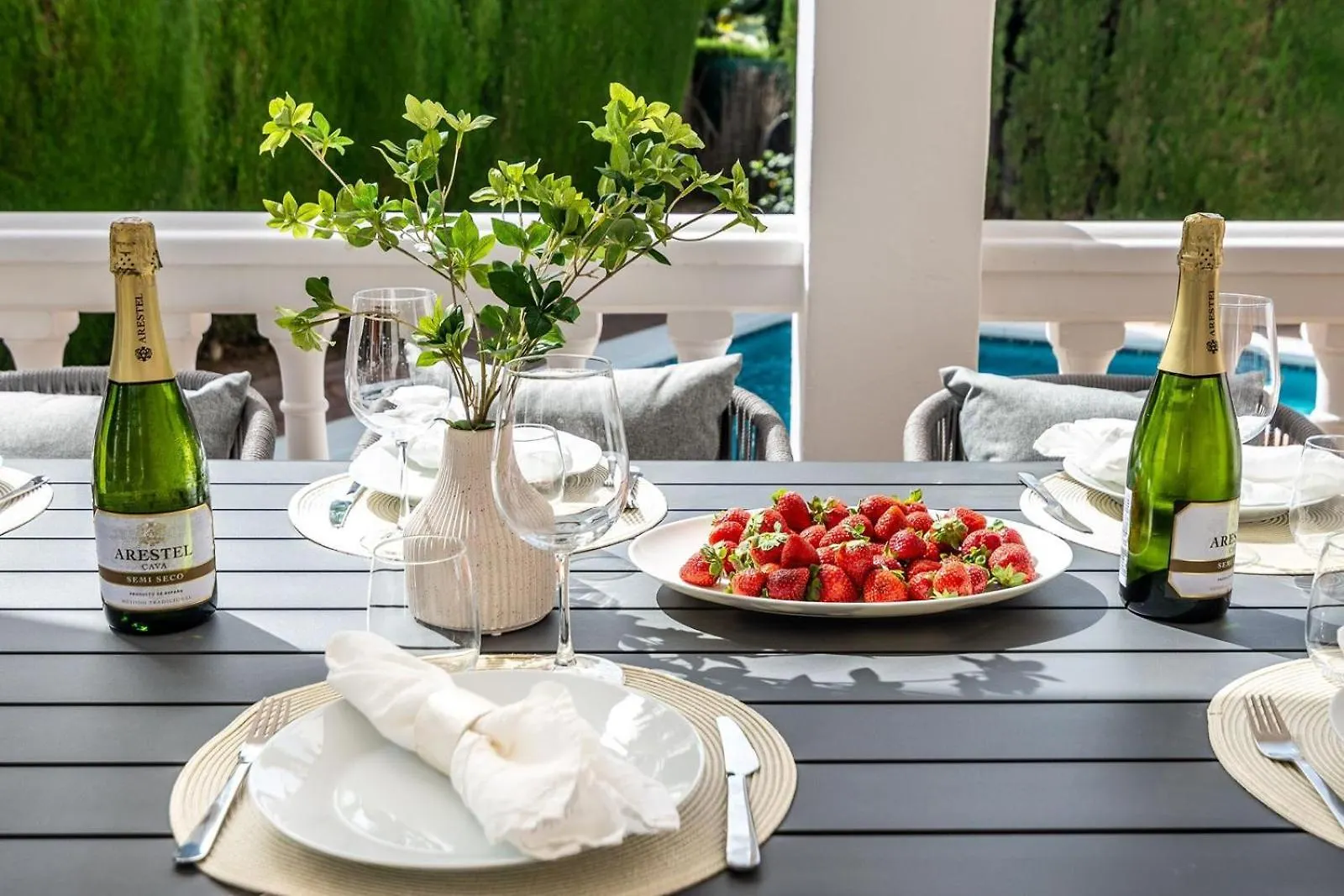 4 Bedroom Villa In Top Location - Heated Pool Marbella Spain